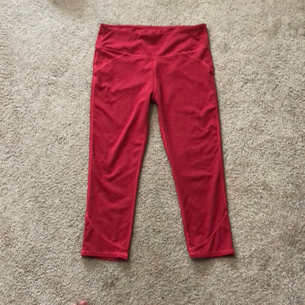 Coral/pink Fabletics  crop leggings